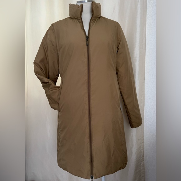 MONCLER  Minimalist sleek puffer coat. - Picture 12 of 12